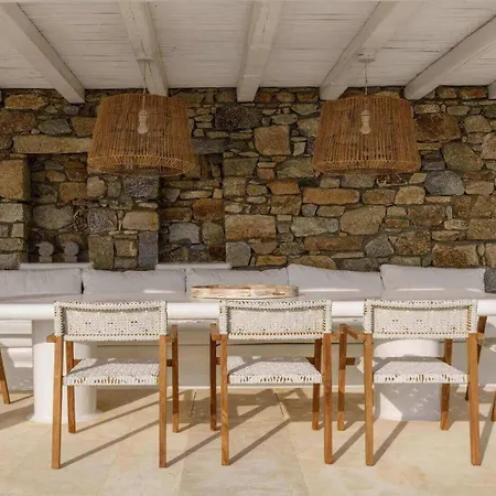 Apartment Gracefully Positioned In The Heart Of Agios Lazaros Ornos (Mykonos)