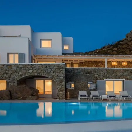 Gracefully Positioned In The Heart Of Agios Lazaros * Ornos (Mykonos)