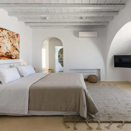 Gracefully Positioned In The Heart Of Agios Lazaros Apartment Ornos (Mykonos)