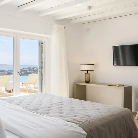 Apartment Gracefully Positioned In The Heart Of Agios Lazaros Ornos (Mykonos)